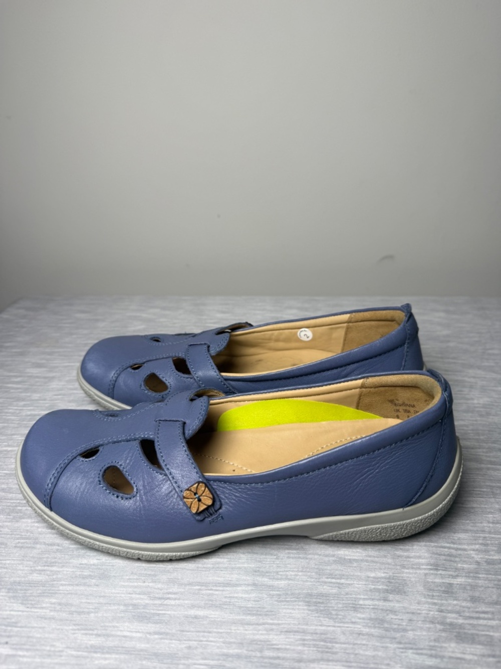 Hotter Nirvana Leather Mary Jane Comfort Shoes Blue Floral Cutout Sz 8 - Picture 4 of 10